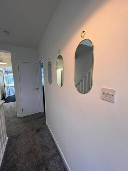 Bridge Place - Spacious Home With Plenty Of Beds! Merthyr Tydfil Kültér fotó